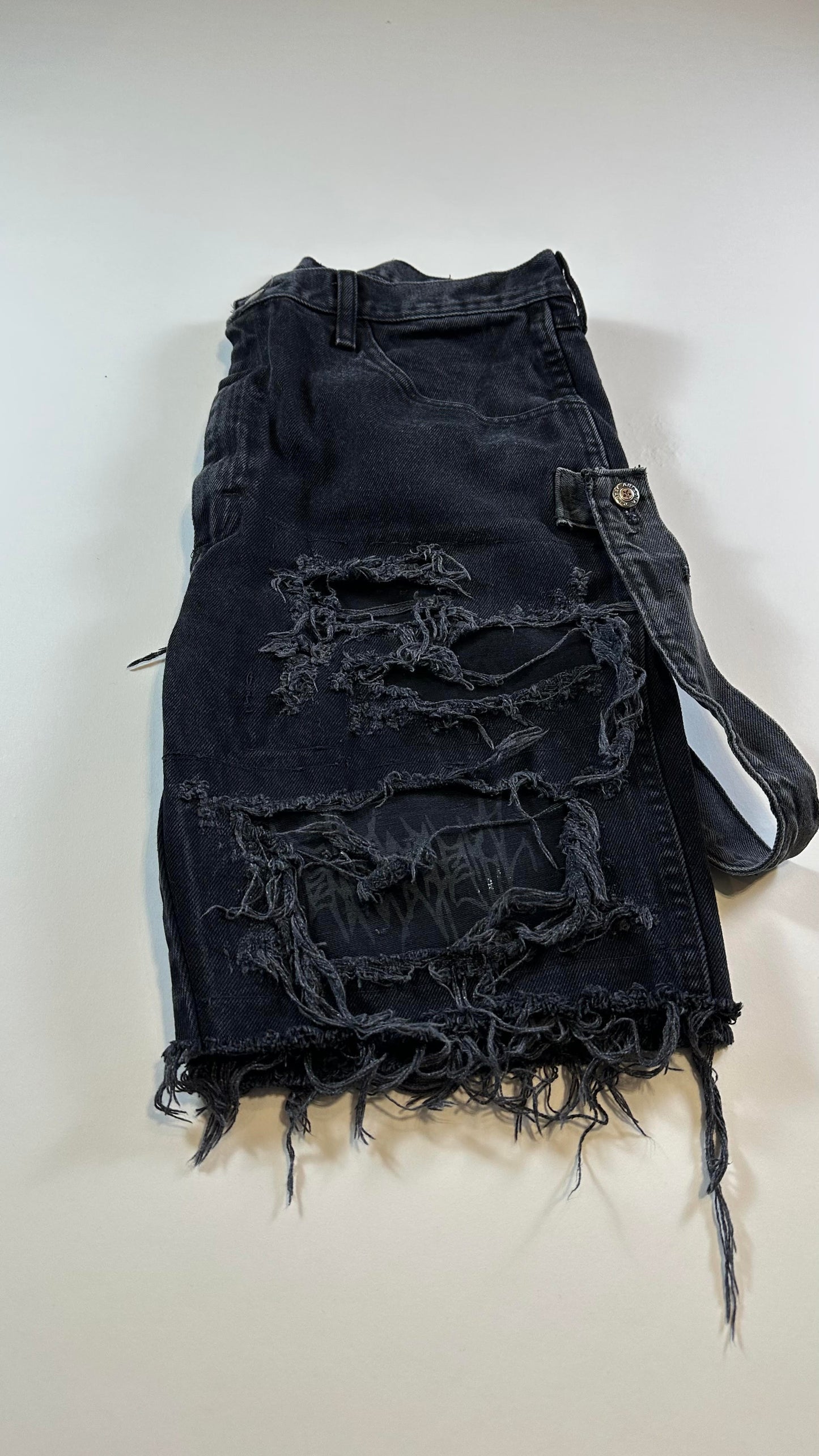 Vandalism Jean Shorts
